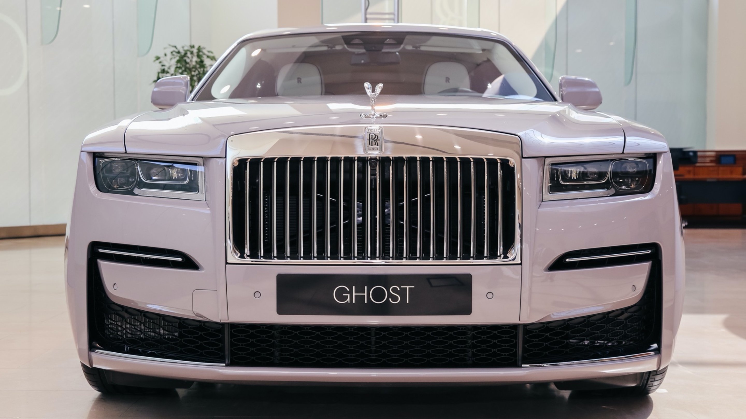 RollsRoyce Showroom Bahrain showroom