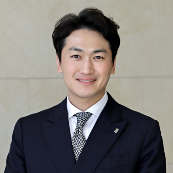 김 대 성  과장