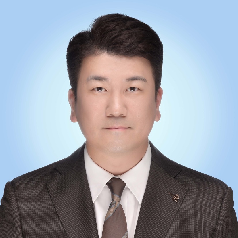 백 지 훈  매니저