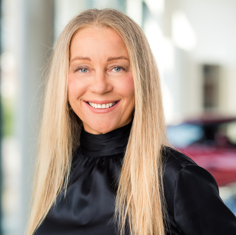 SIBYLLE  THOMAS-GOEBELBECKER