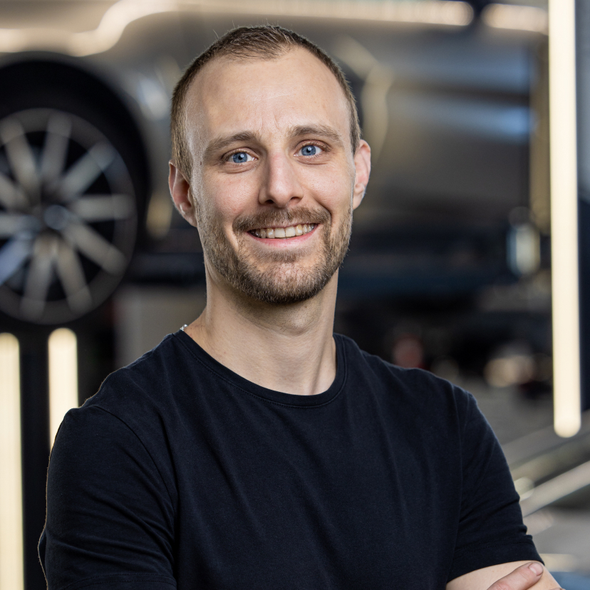 RollsRoyce Motor Cars Geneva, Luxury Motor Group R SA showroom