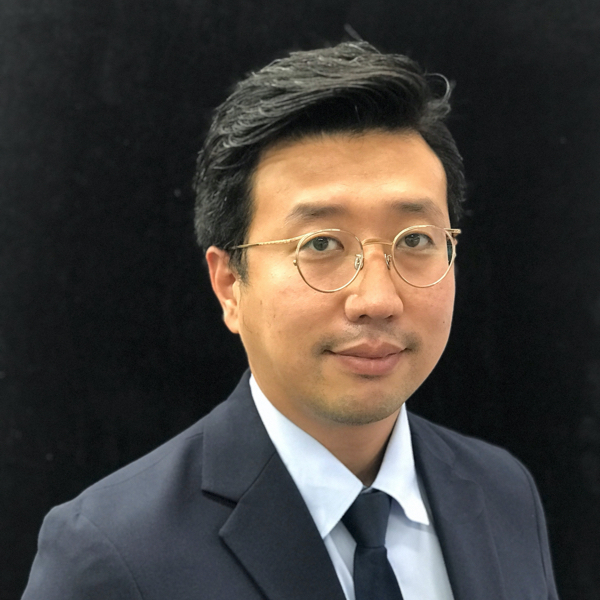 TAEWAN KIM