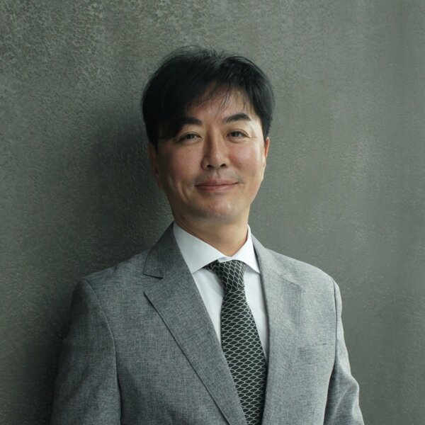 이용욱 지점장