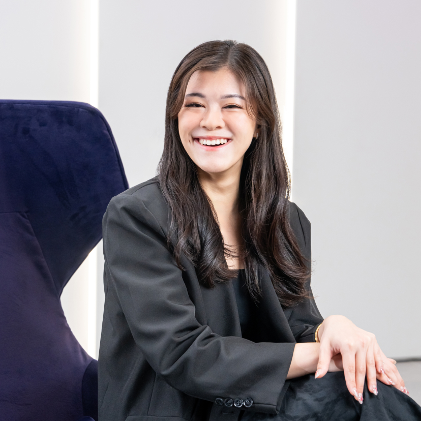  Amabel Chow