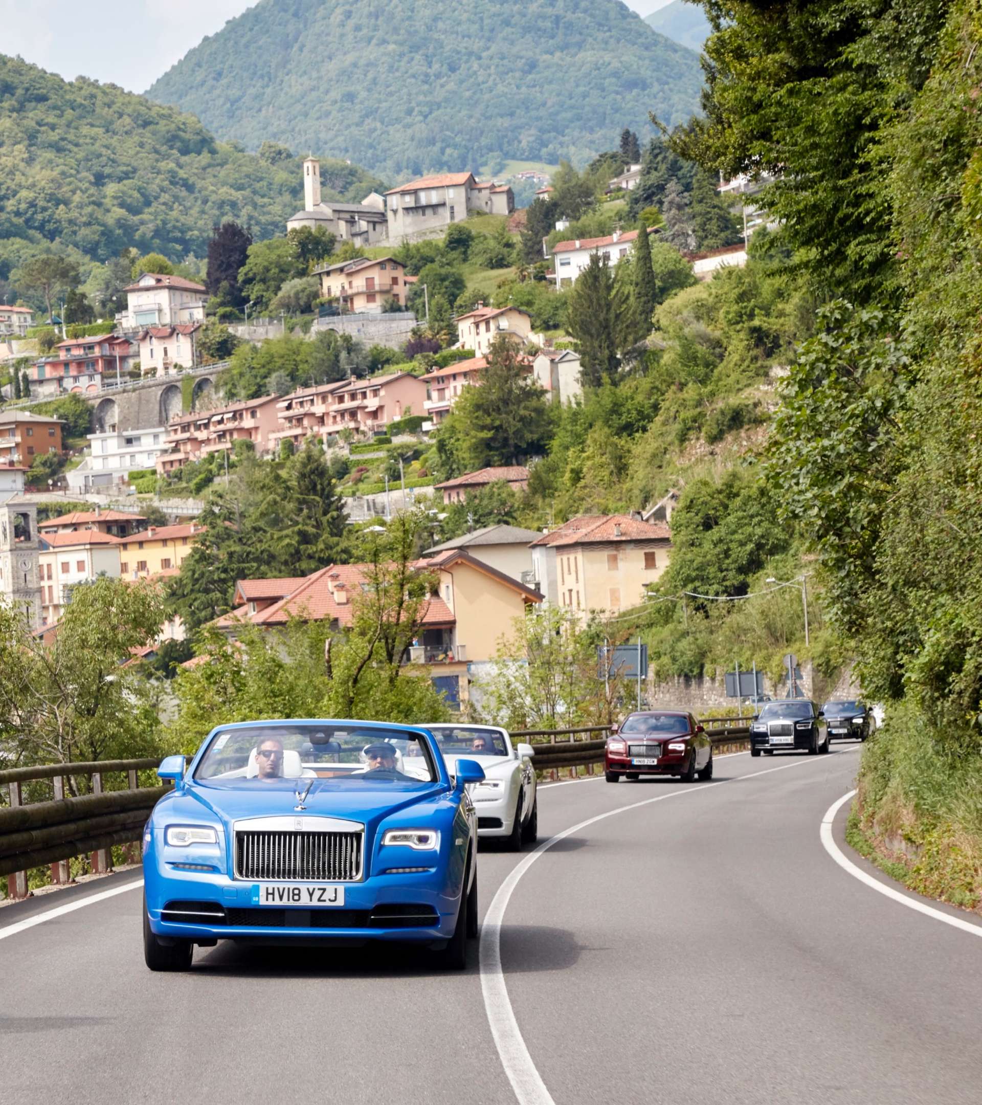rolls-royce's driving though italian country side