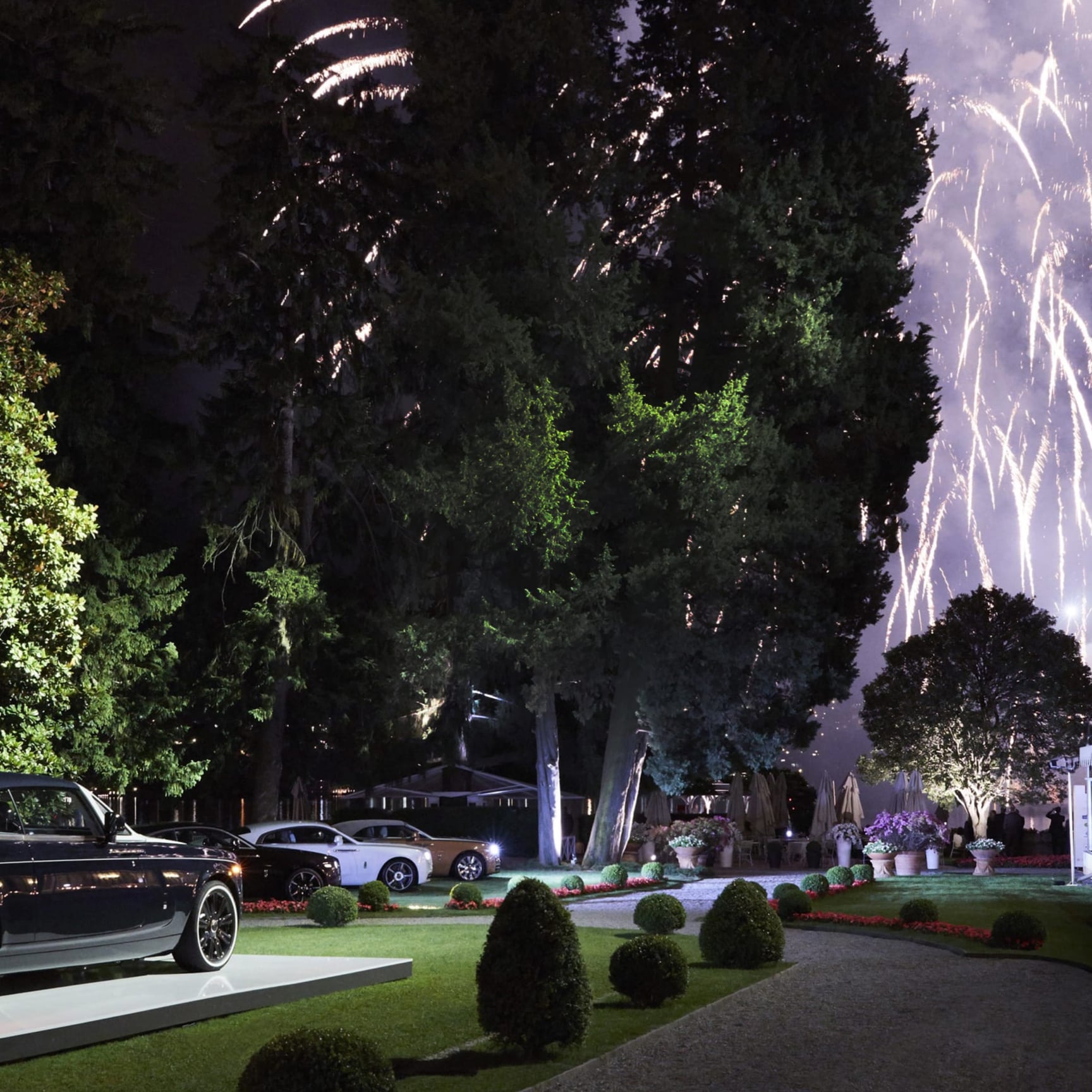 Immerse yourself in the world of Rolls‑Royce with exclusive events, travel, and the unrivalled experience of realising your own commission.