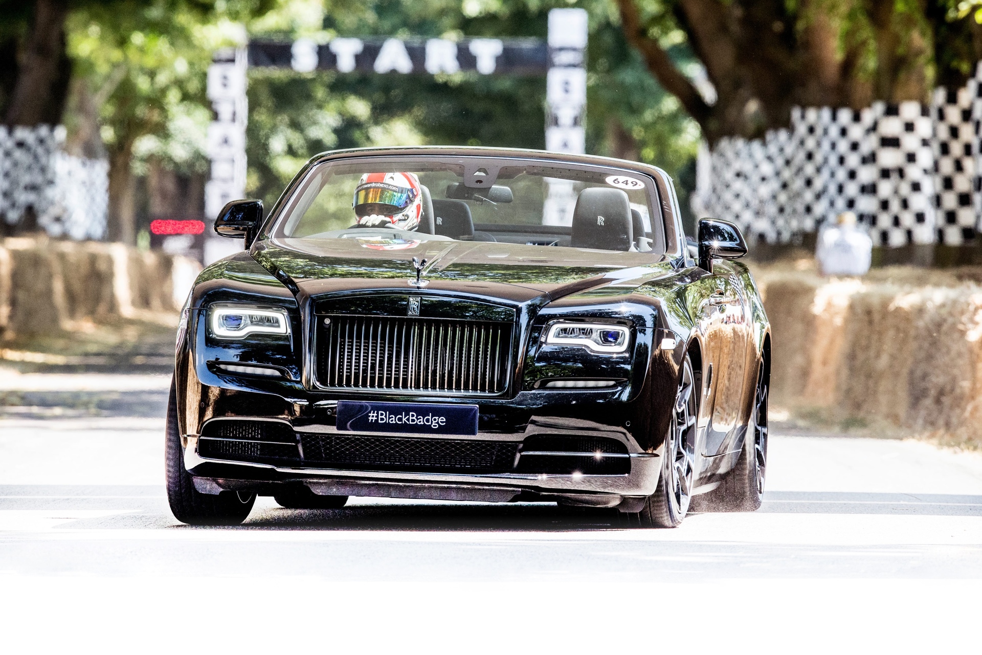 Black badge Dawn Race