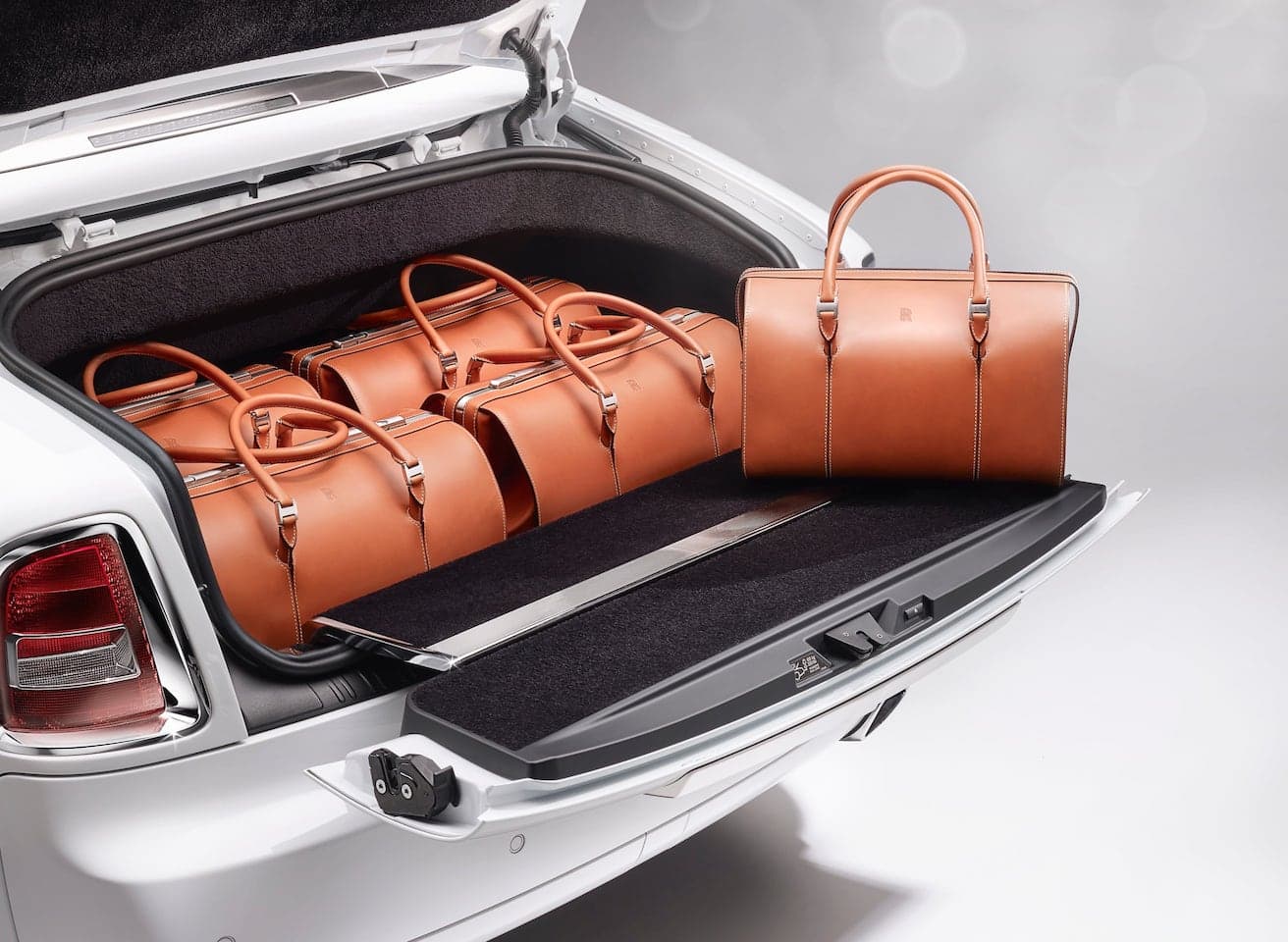 An eight piece 'Rolls-Royce' leather luggage set