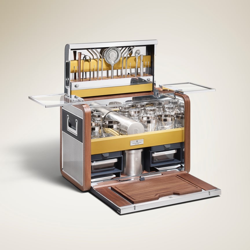 Inspired by the launch of Dawn, the Rolls-Royce Cocktail Hamper is our most sociable accessory to date.