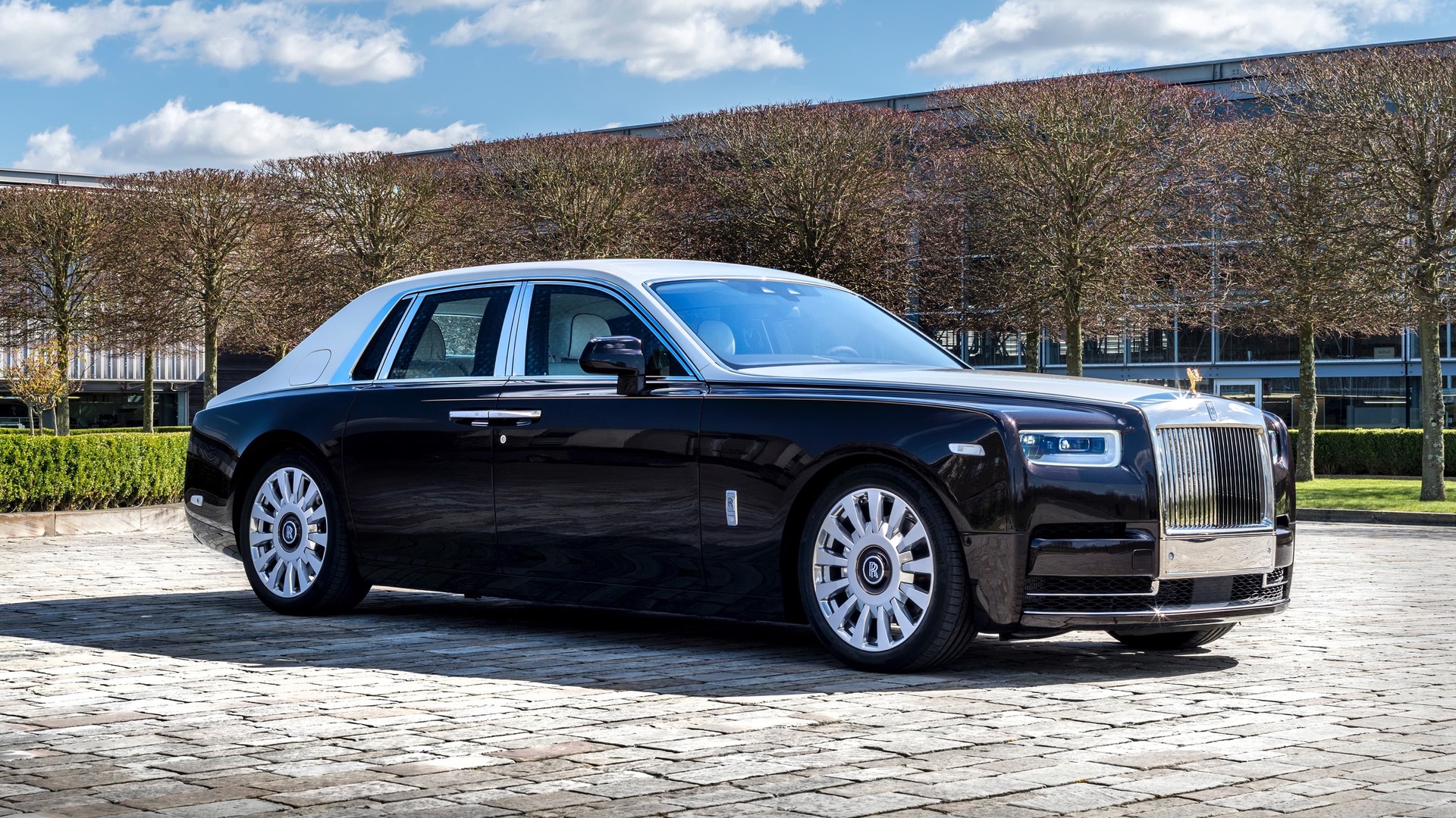 Роллс россия. Роллс Ройс Фантом 2023. RR Phantom 2020. Rolls Royce Phantom 2. Rolls Royce Phantom 1995.