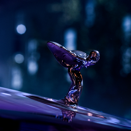 Black Badge is for those who reject conformity. You’re an innovator, a rule-breaker. Express your instinct and begin your journey towards an individual commission.