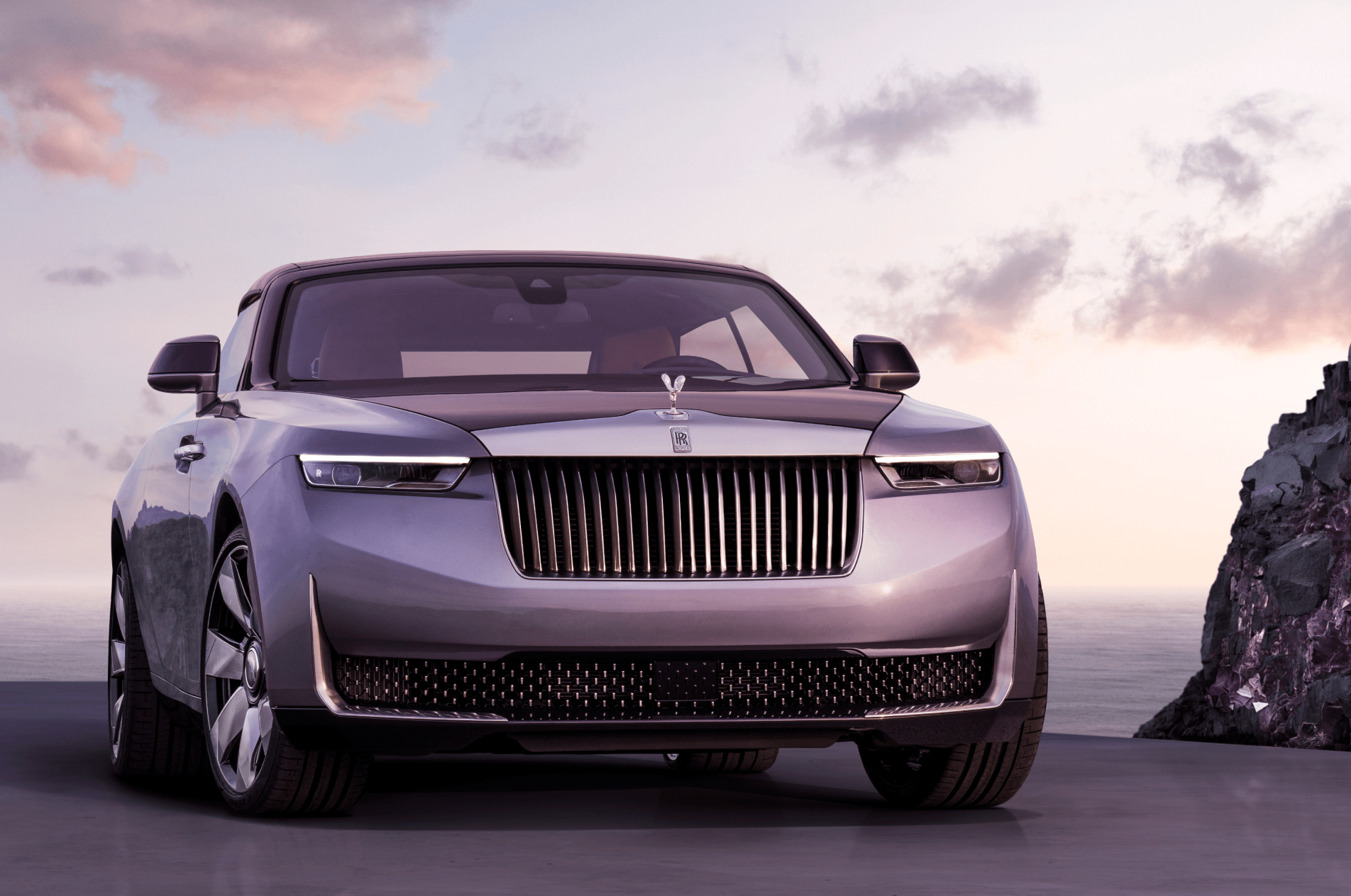 front shot of the Rolls-Royce Amethyst Droptail