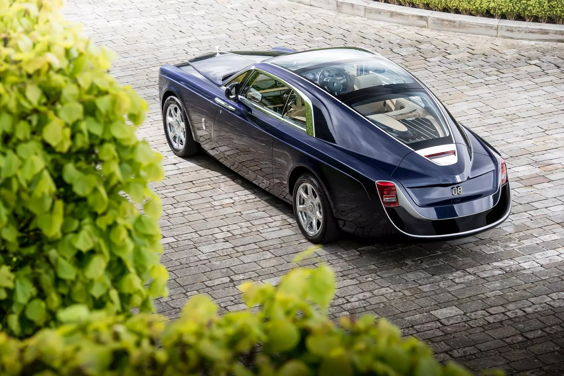 What Makes Rolls-Royce So Special?
