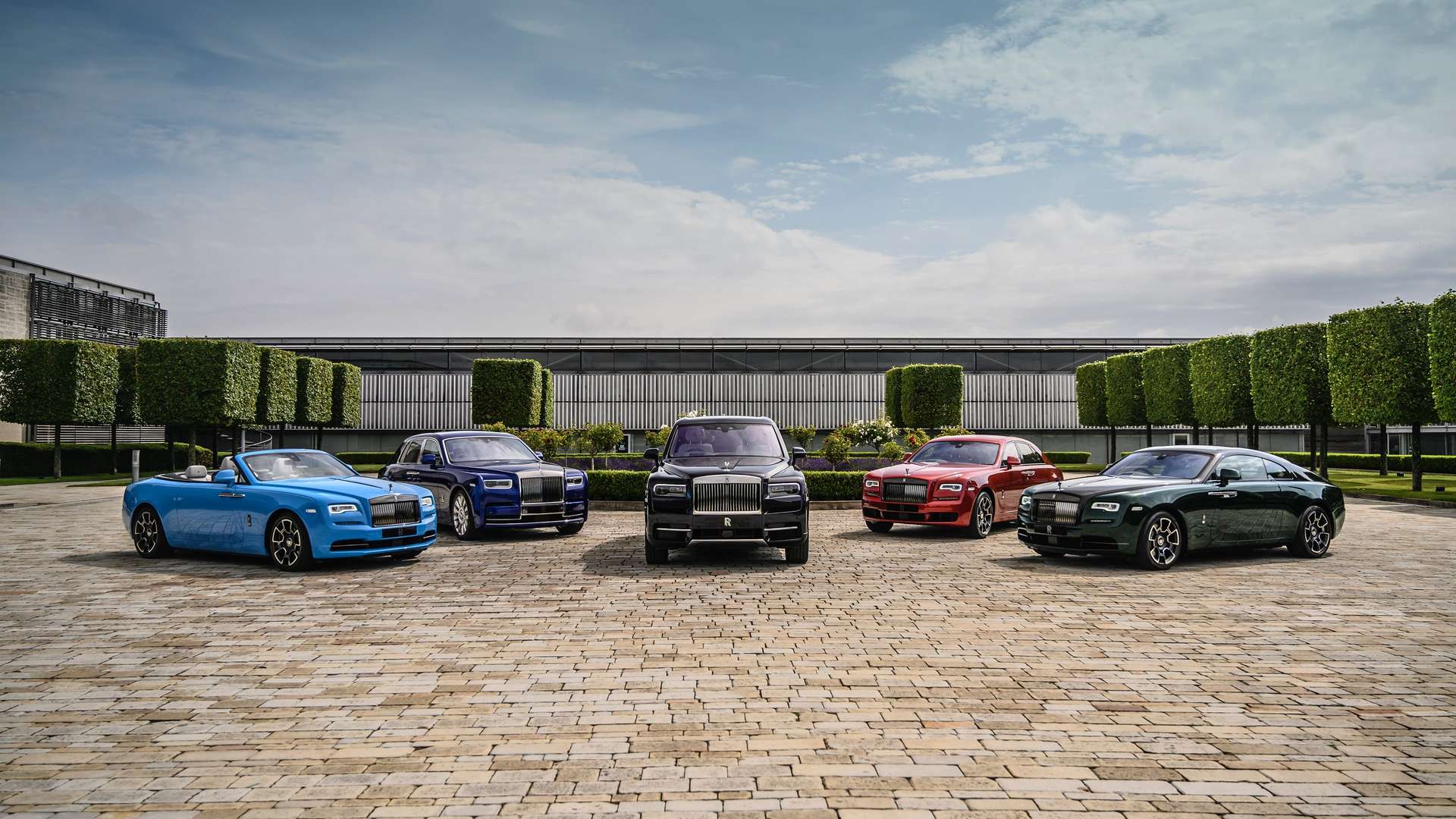 Exterior front on of a Phantom, Wraith, Ghost, Dawn and Cullinan Rolls-Royce Motor Car.