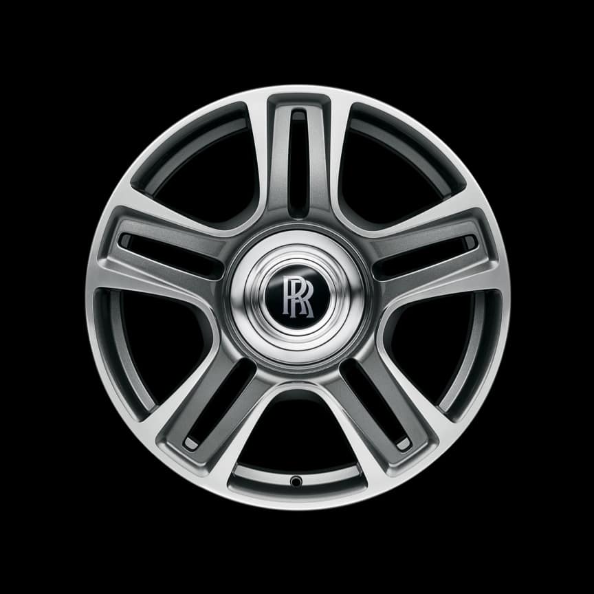 <p>Five spoke design and available in matt silver, grey, part polished and fully polished finish </p>