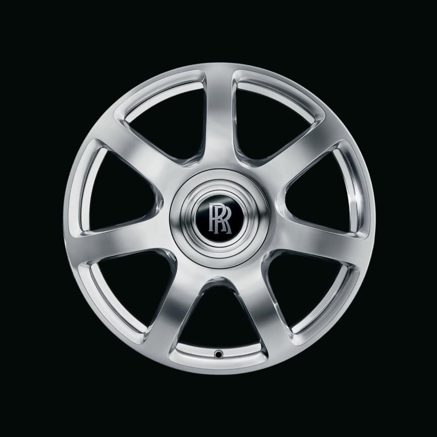 <p>Seven spoke design and available in fully painted, matt silver or fully polished finish.</p>