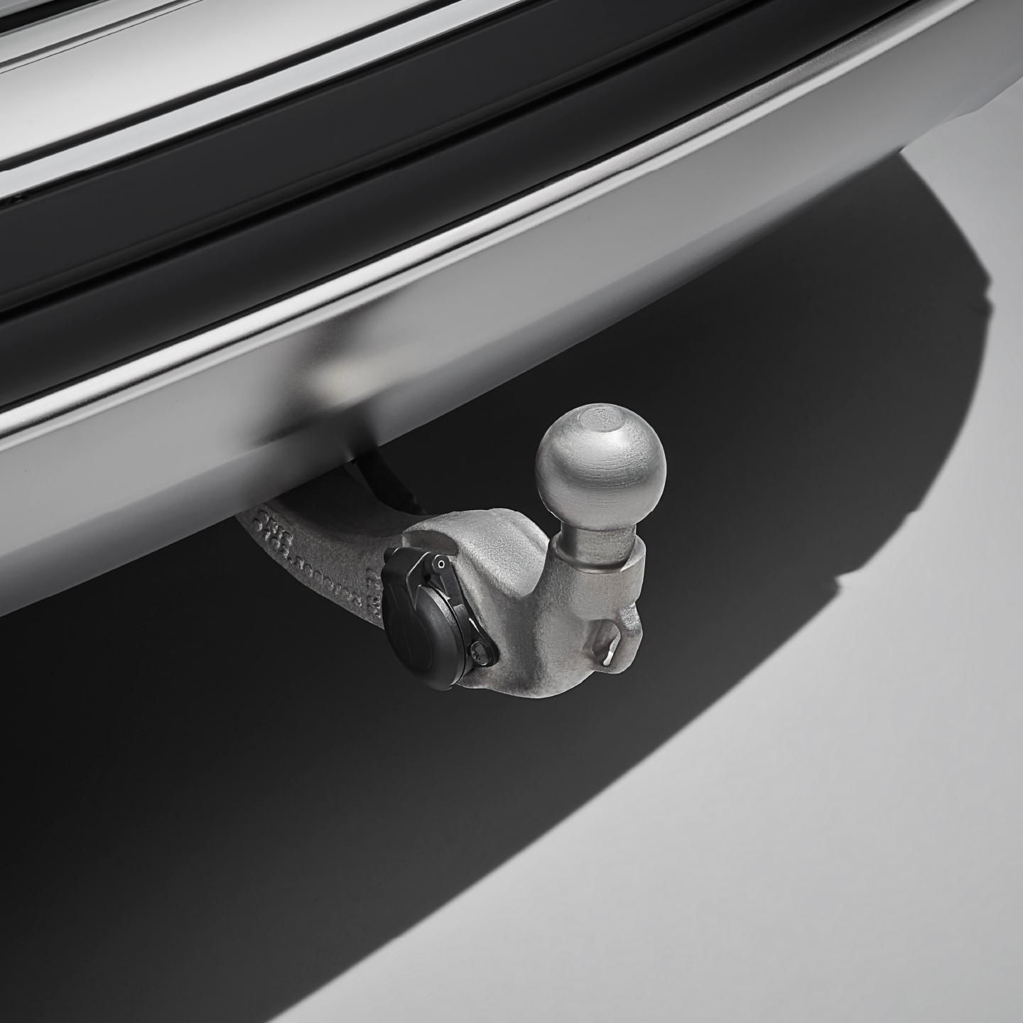 Cullinan Black Badge Retrofit Tow Hitch