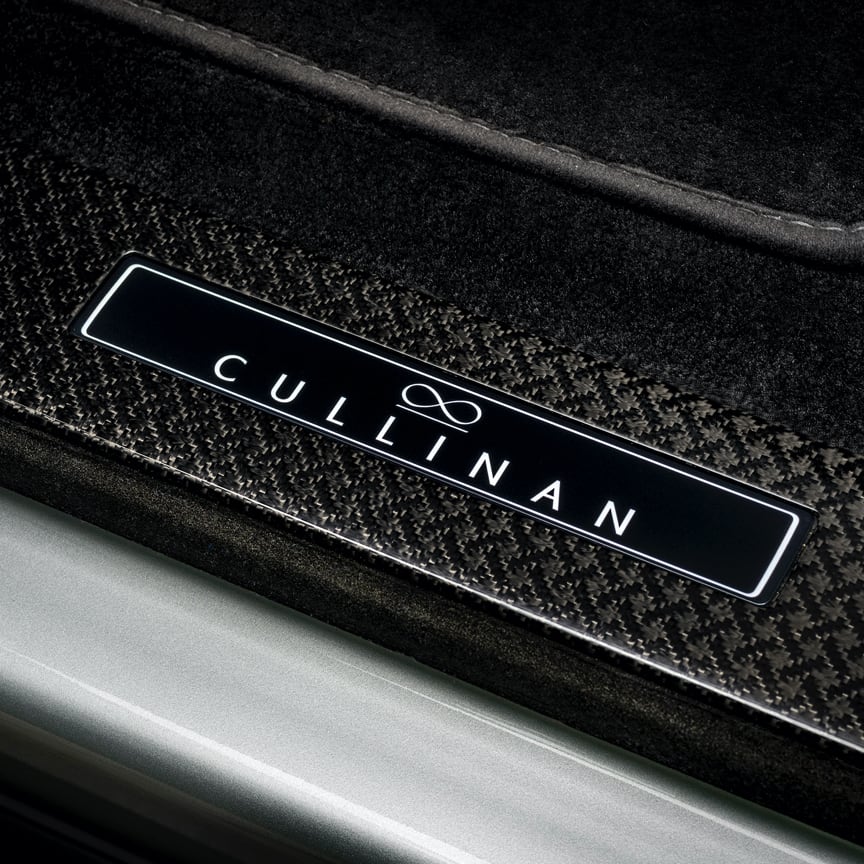 <p>Available exclusively for Black Badge Cullinan, this stunning new feature creates an extra special entrance for you to step in to your vehicle. Positioned on the inner treadstrip the Carbon Fibre treadplate is beautifully illumnated by the interior lighting.</p>
<p>Add an extra layer of personalisation by customising the treadplate text. Choose from three different fonts, with space for up to 16 characters, and the option for personalised logos.</p>