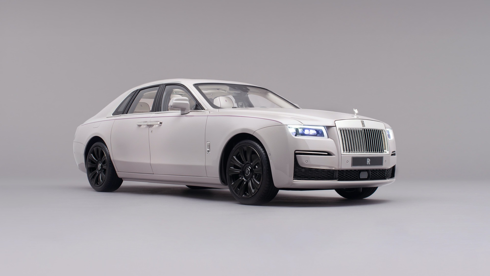 3/4 front exterior view of 1:8 scale model of the Rolls-Royce Ghost motor car