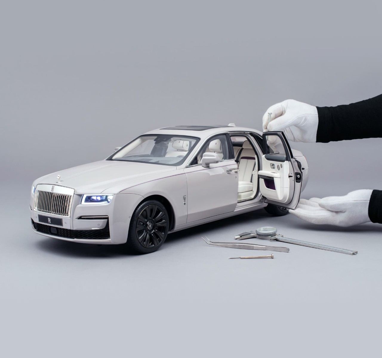 Cập nhật với hơn 57 về rolls royce phantom model car  cdgdbentreeduvn
