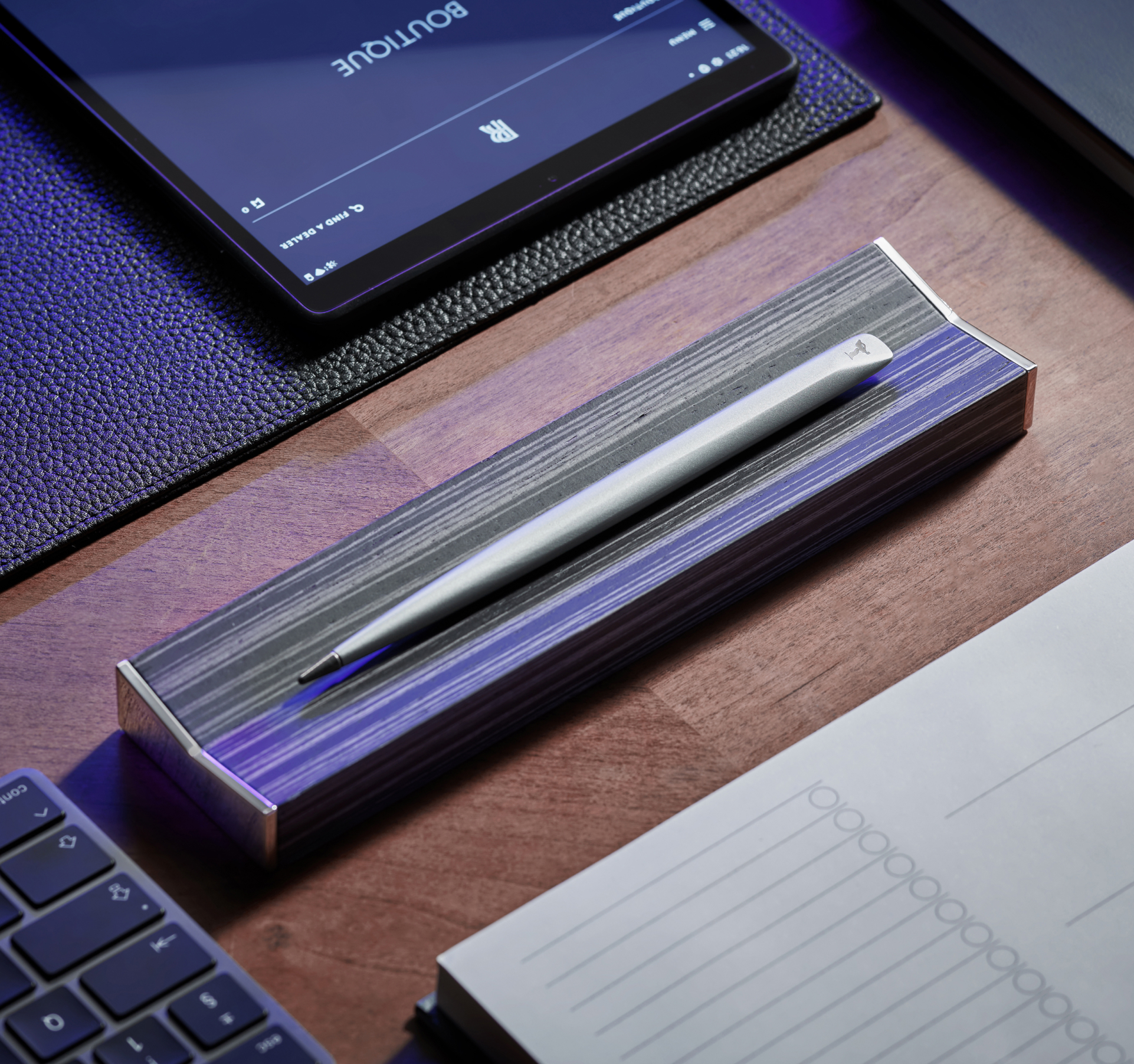 Rolls-Royce Infinity Stylus in silver finish