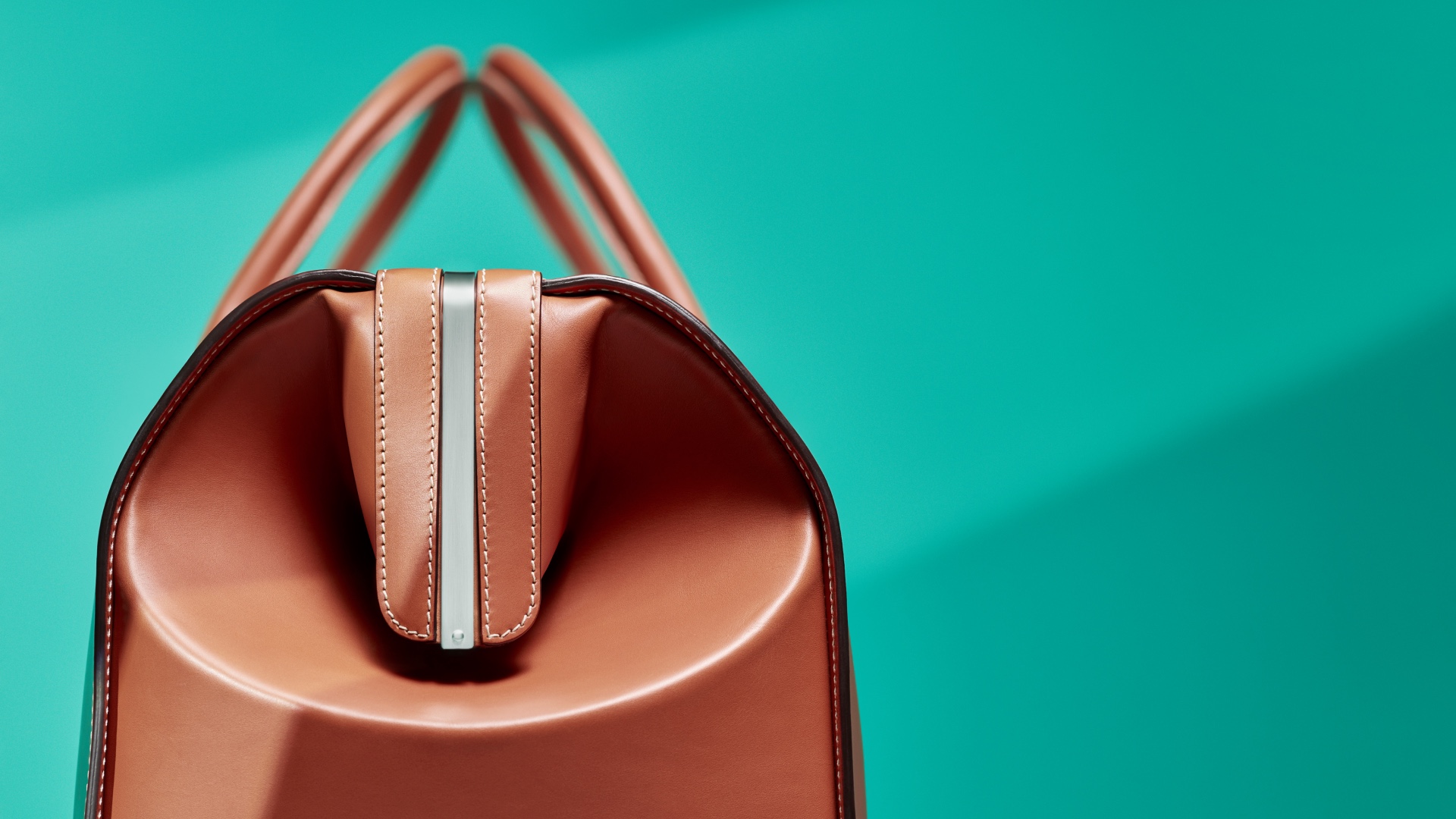 Icon Luggage Collection