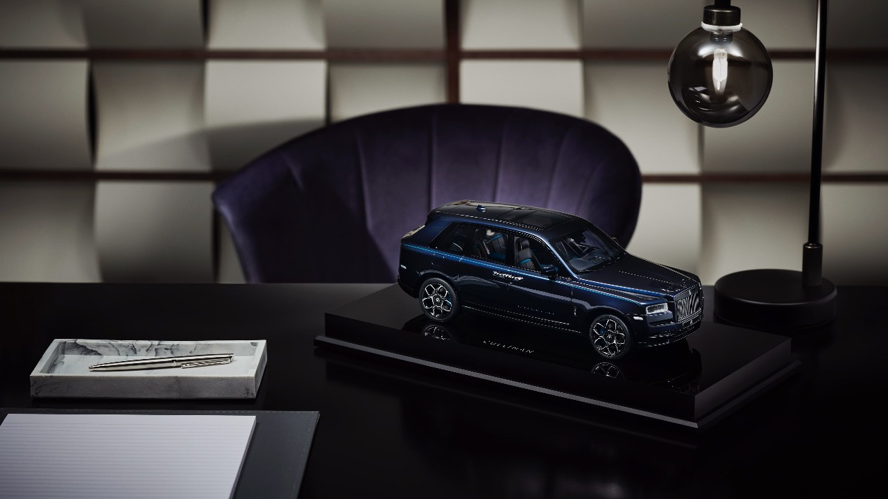 1/36 Rolls-Royce Cullinan diecast car jiaye Aleación De Zinc Matel Luz Y Sonido Cumpleaños Para