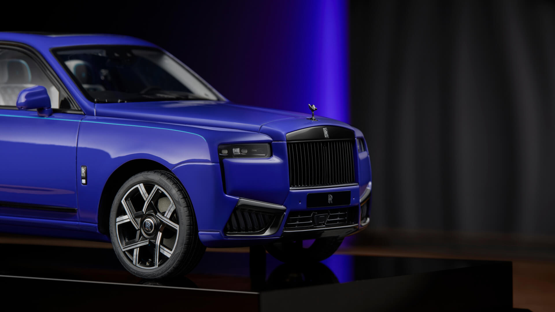 【楽ギフ_のし宛書】 Replica 1:18 Badge Black Cullinan Car Model 乗用車
