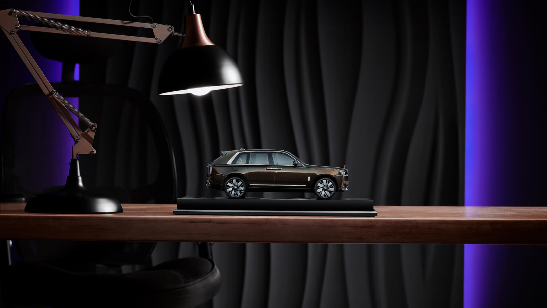 レプリカ・モデルカー CULLINAN 1/18 レプリカ・モデルカー CULLINAN 1/18