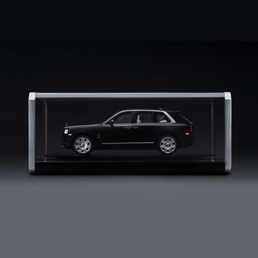 <p>Displaying an unparalleled level of detail, this iconic 1:8 scale model is not only a faithful reproduction of a full-size Cullinan, but a beautiful work of art in its own right. Each model has been hand-assembled from over 1,200 individually crafted components to meet the highest possible standards.<br>
<br>
From the engine compartment to the tread of the tyres, each motor car is a true expression of effortless, timeless luxury in extraordinary miniature. This includes fully functioning exterior and interior lights, opening and closing coach doors, luggage compartment and opulently finished interior.</p>