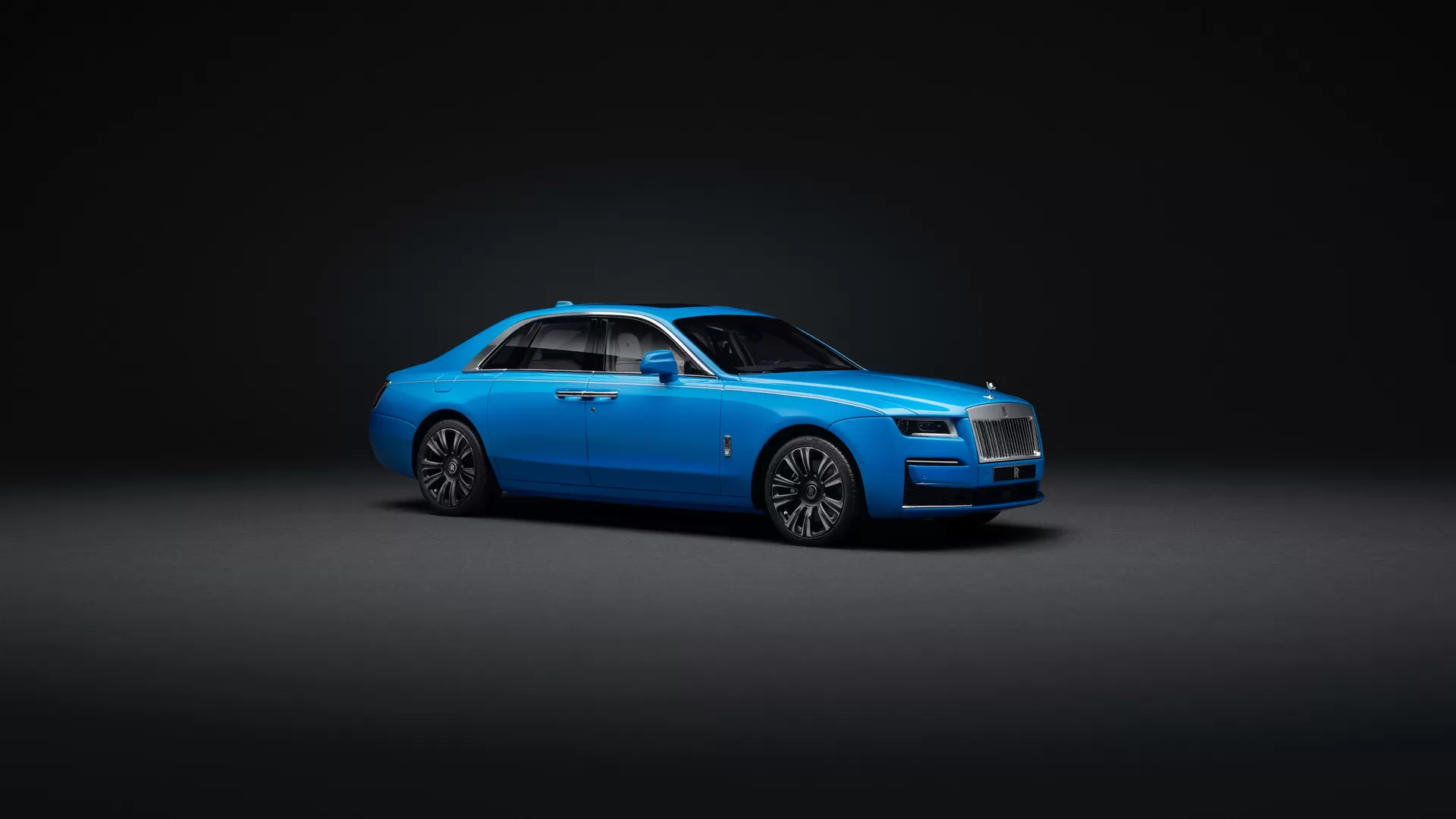 1:18 scale model of the Rolls-Royce Ghost motor car in Galileo Blue,