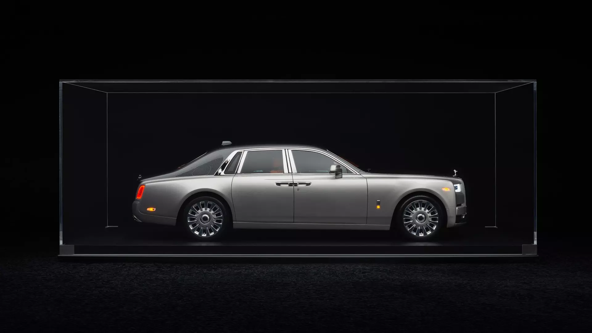 Rolls royce online phantom miniature