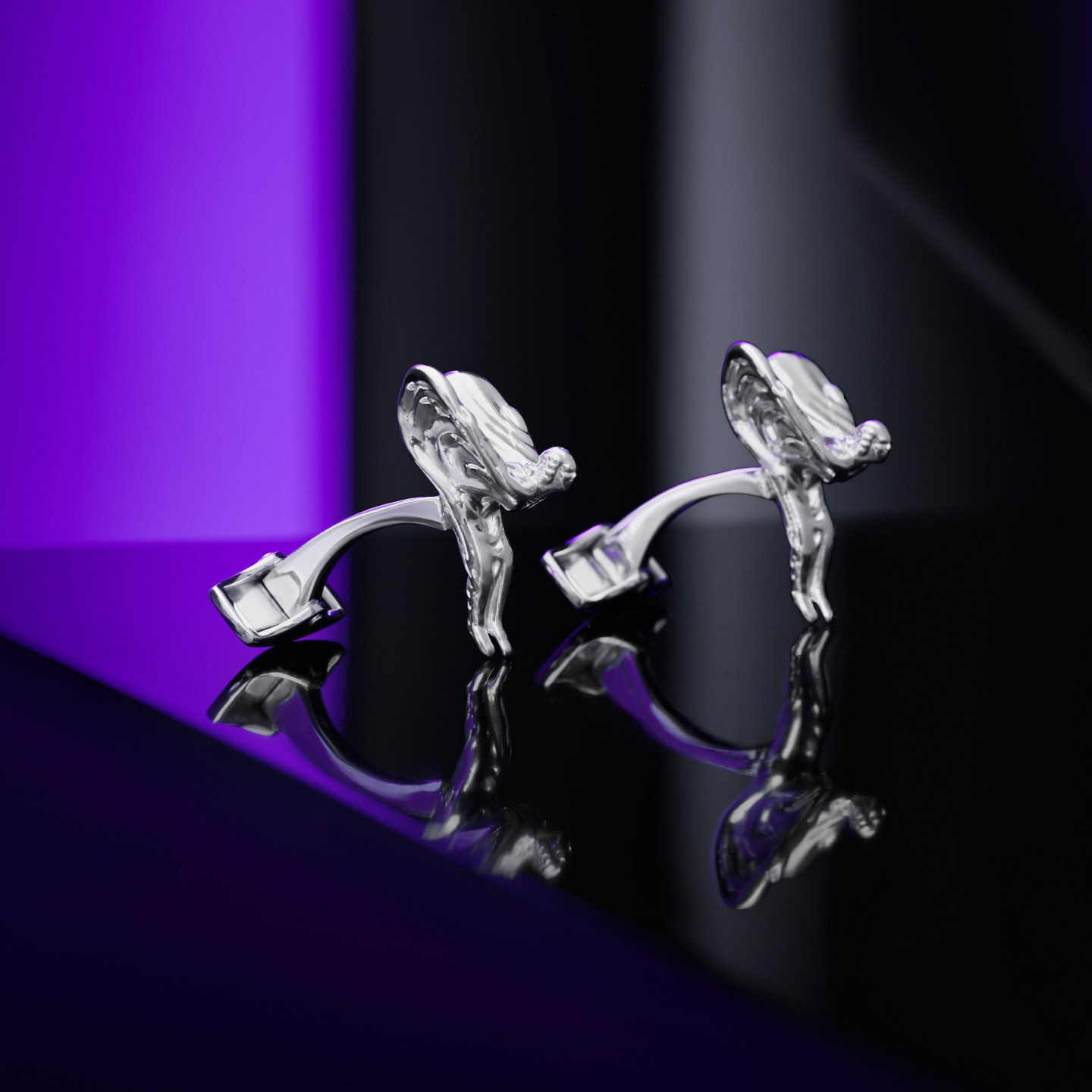 Side view of the Spirit of Ecstasy cufflinks in Rhodium Plated