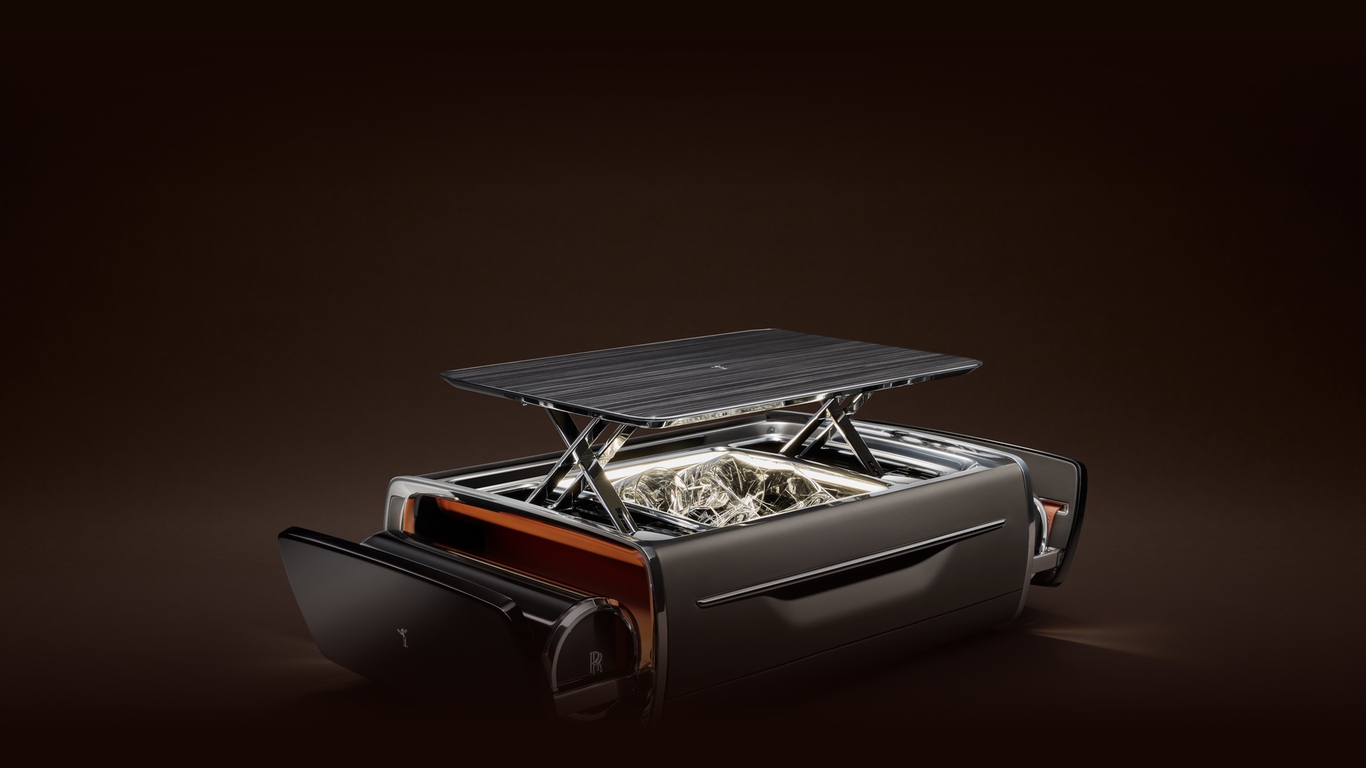 Side view image of open cellarette 