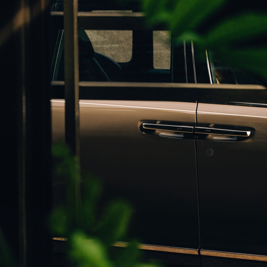 A seamless blend of power, elegance, and fine materials. Discover true freedom and journey anywhere, effortlessly.