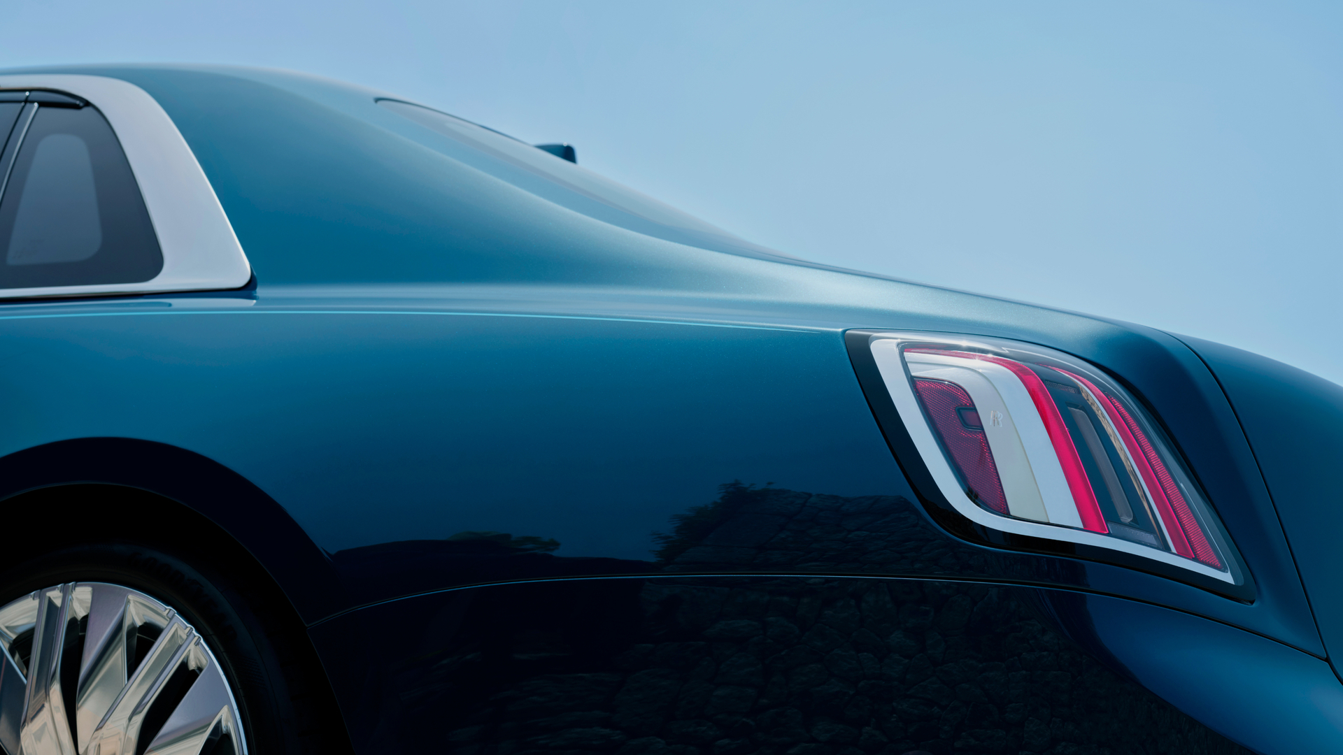 Backlight of the Ghost Series II.