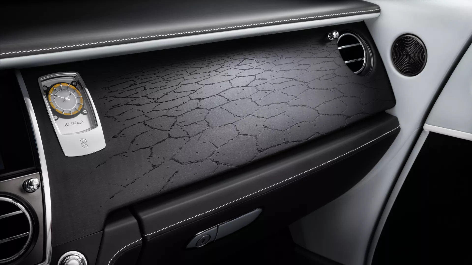 Dawn Landspeed Salt Flat Fascia console lid
