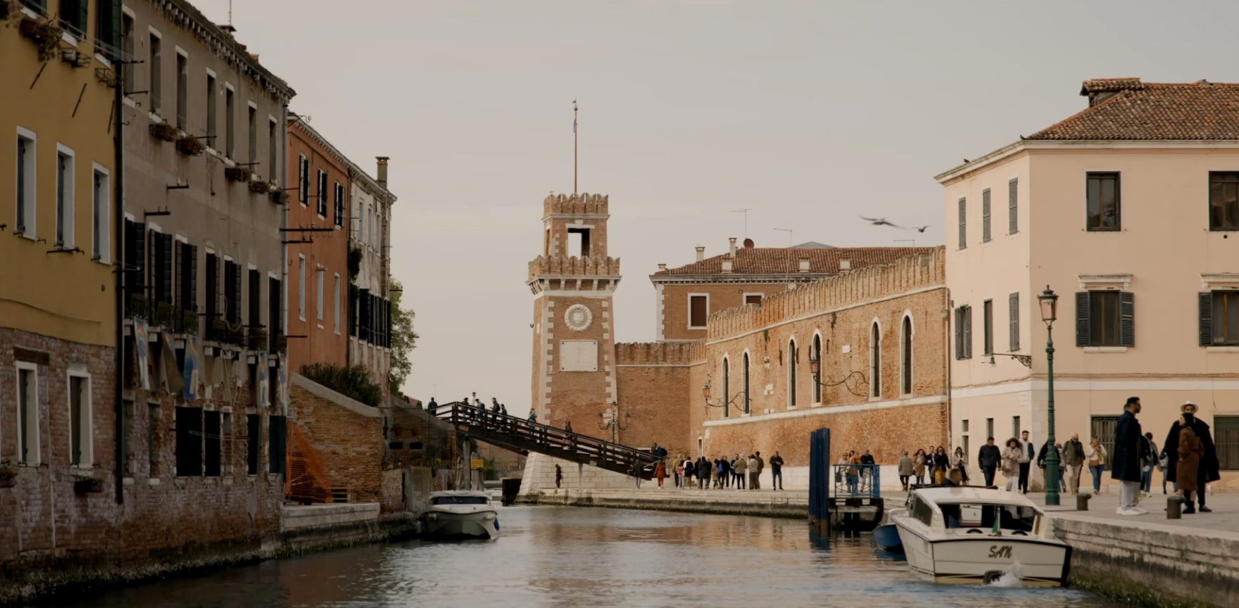 Welcome to the world of Muse. Together, our flagship Dream Commission and the Spirit of Ecstasy Challenge embraces a wide spectrum of contemporary visual expression, from artists who exhibited moving image in esteemed museums and biennials, to pioneering design visionaries committed to the heritage of their craft, while making use of the latest technological advances.