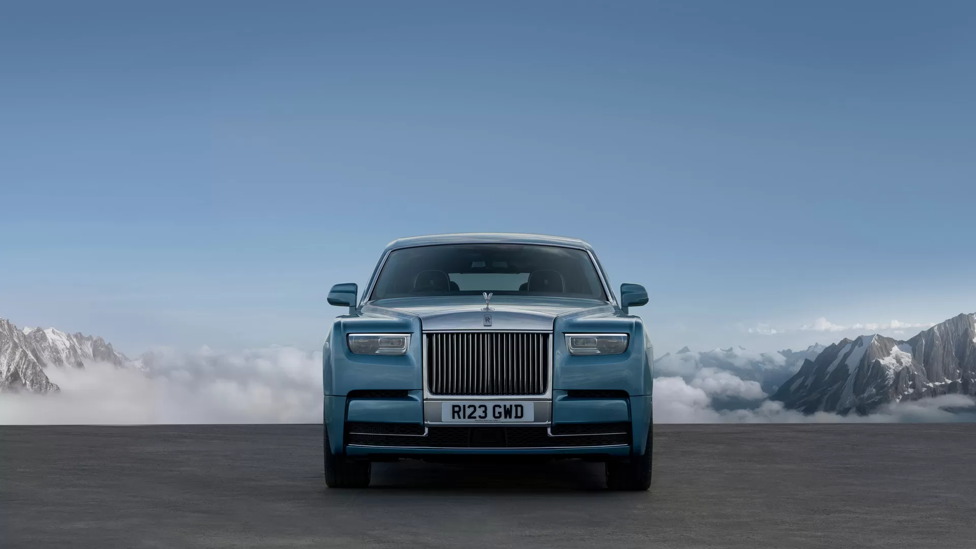 Front shot of the Blue Phantom Extended showcasing the two toned blue and silver car. 