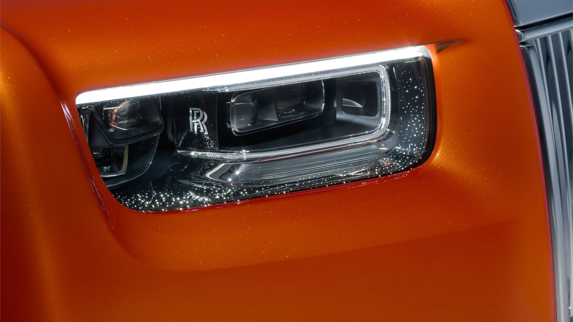 macro image of the Phantom headlights