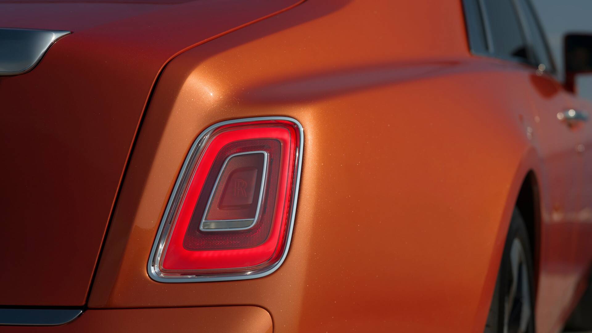 macro image of the Phantom rear lights