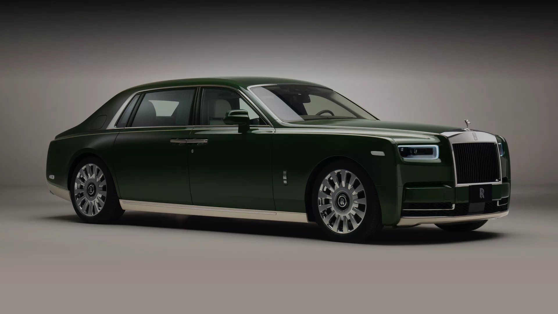 side shot of a Rolls-Royce Phantom Oribe in green