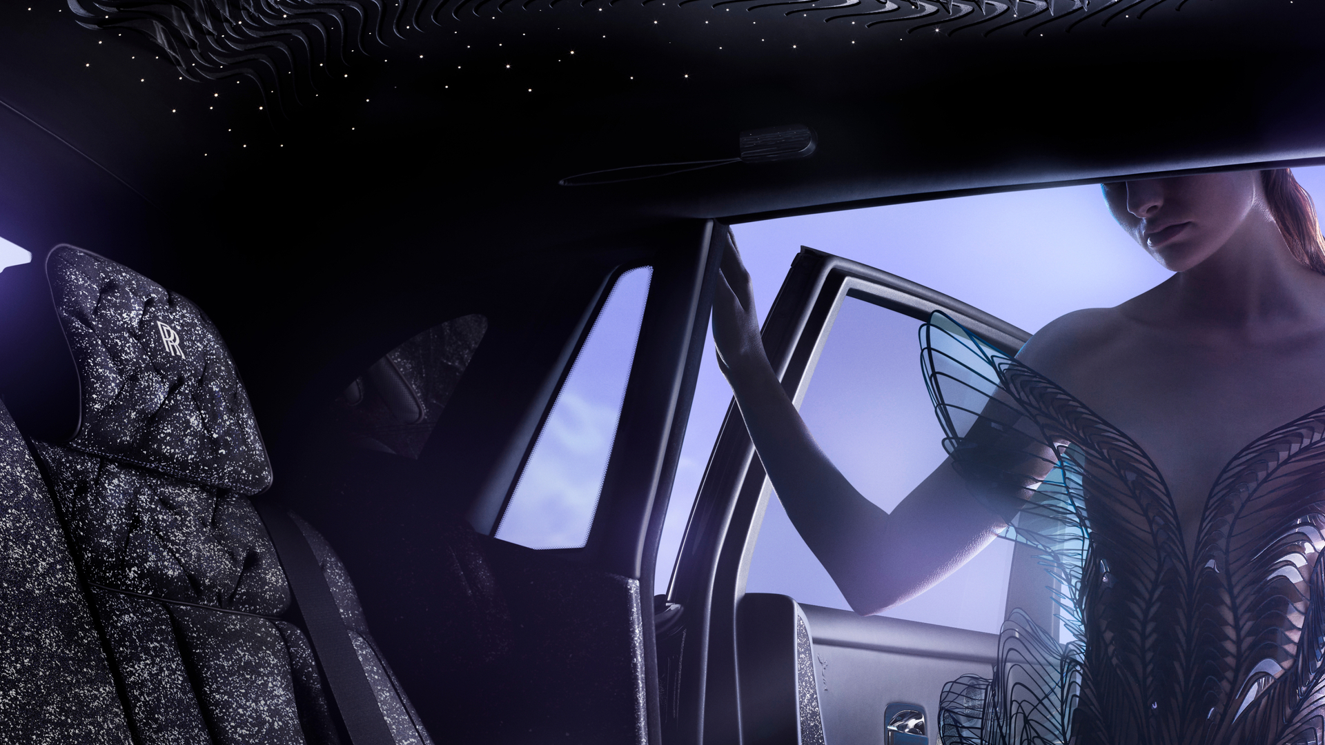 Silk-blend rear seats of the Phantom Syntopia