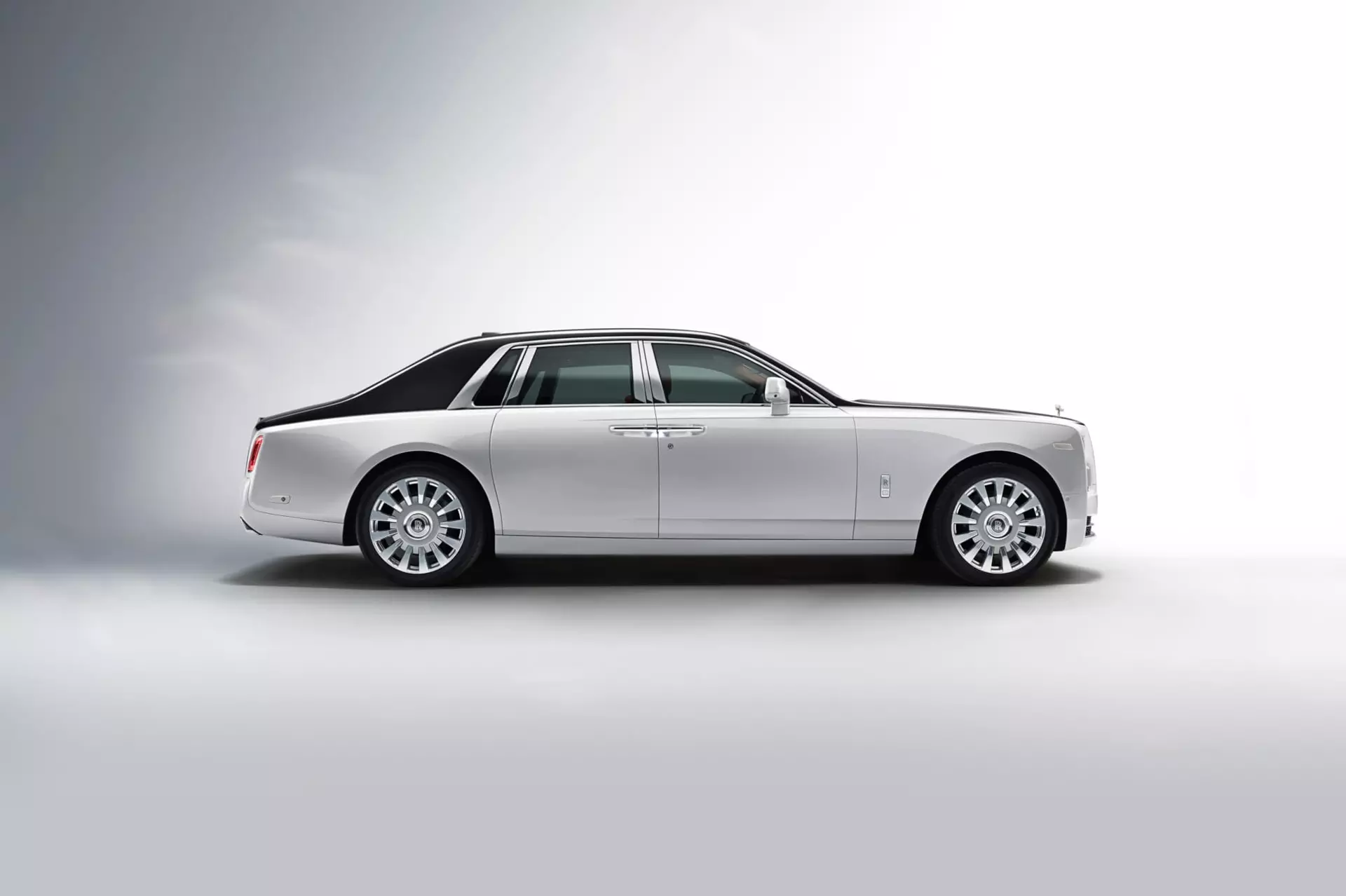 Rolls-Royce: Own The Quintessential Ultra-Luxury Car