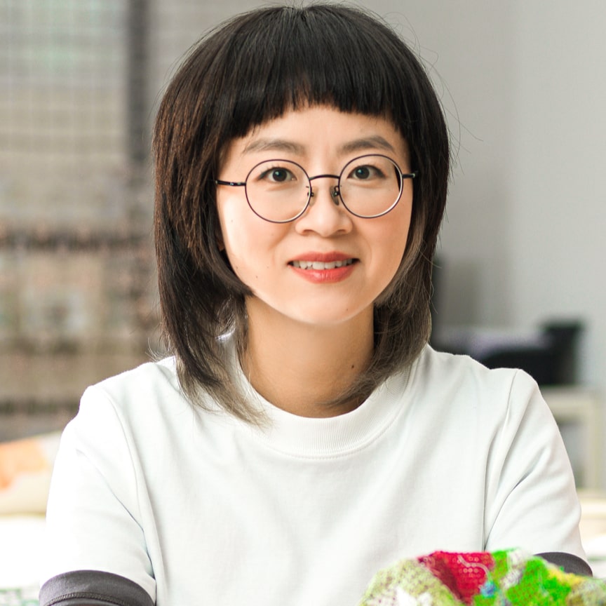 Bi Rongrong is an artist who reads cities. When travelling to new or familiar places, she scans the urban architecture for street art, ornamental patterns, posters – any fragments she can use as visual fodder for her vibrant multimedia works.