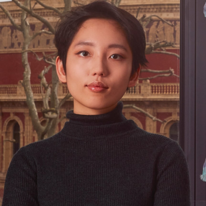  Few young designers have approached the question of sustainability in the fashion industry as compellingly as Scarlett Yang, the London-based designer who experiments with biomaterials and virtual technologies to create mesmerising sculptural garments.